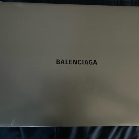 Balenciaga Drive Sneaker-USED - Picture 11 of 12
